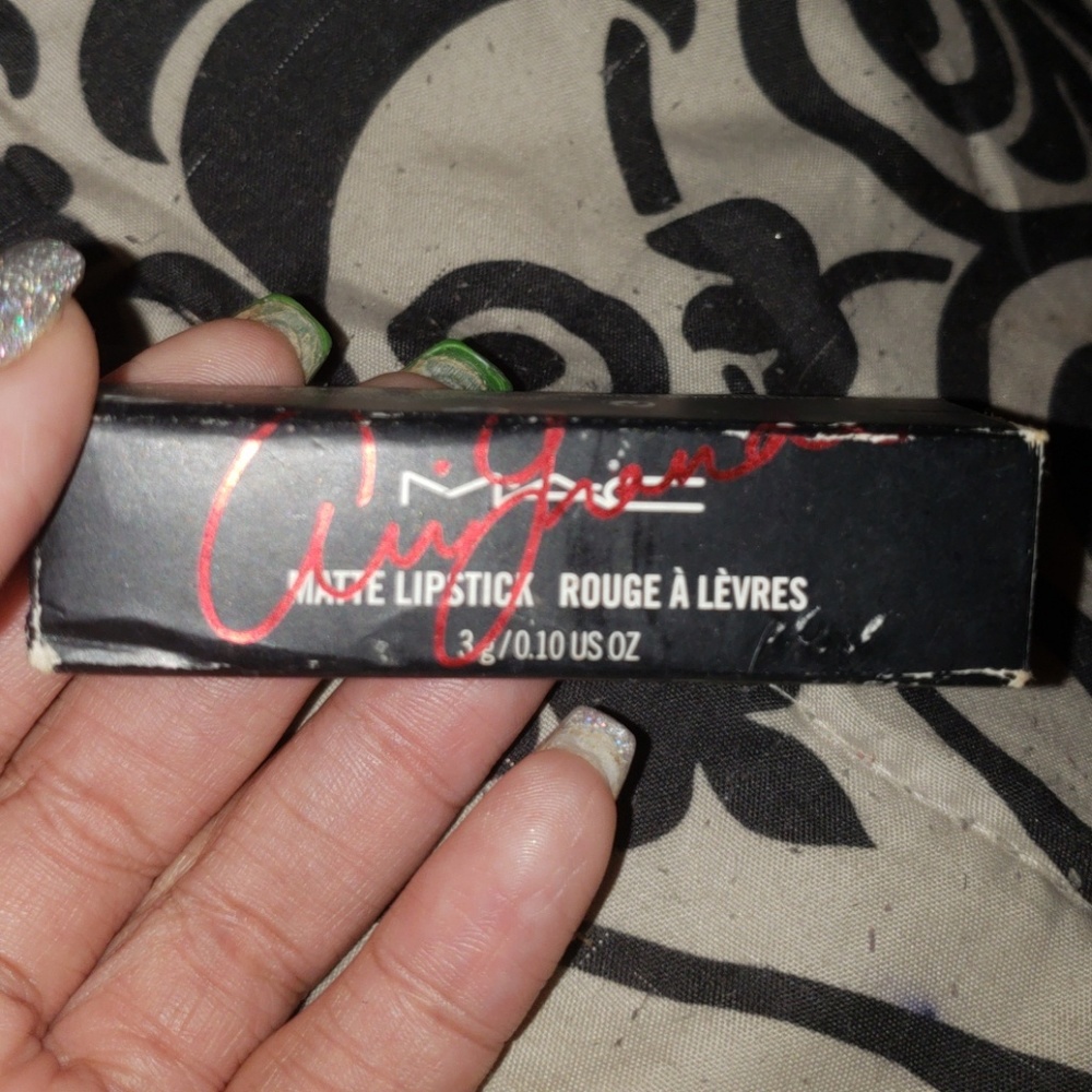 Mac Viva Glam Ariana Grande